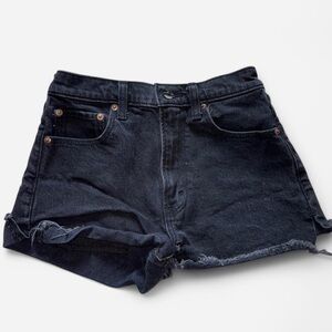 Abercrombie & Fitch The Mom Short High Rise